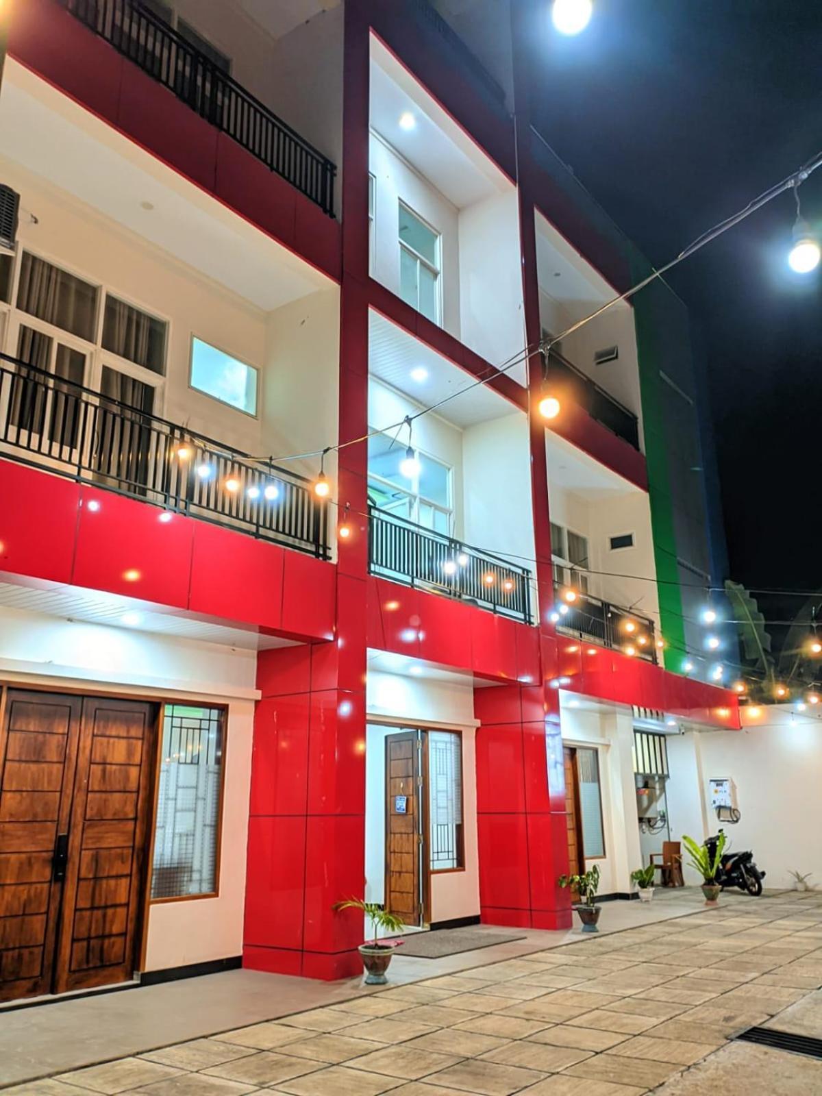Dj Hotel Raha ภายนอก รูปภาพ