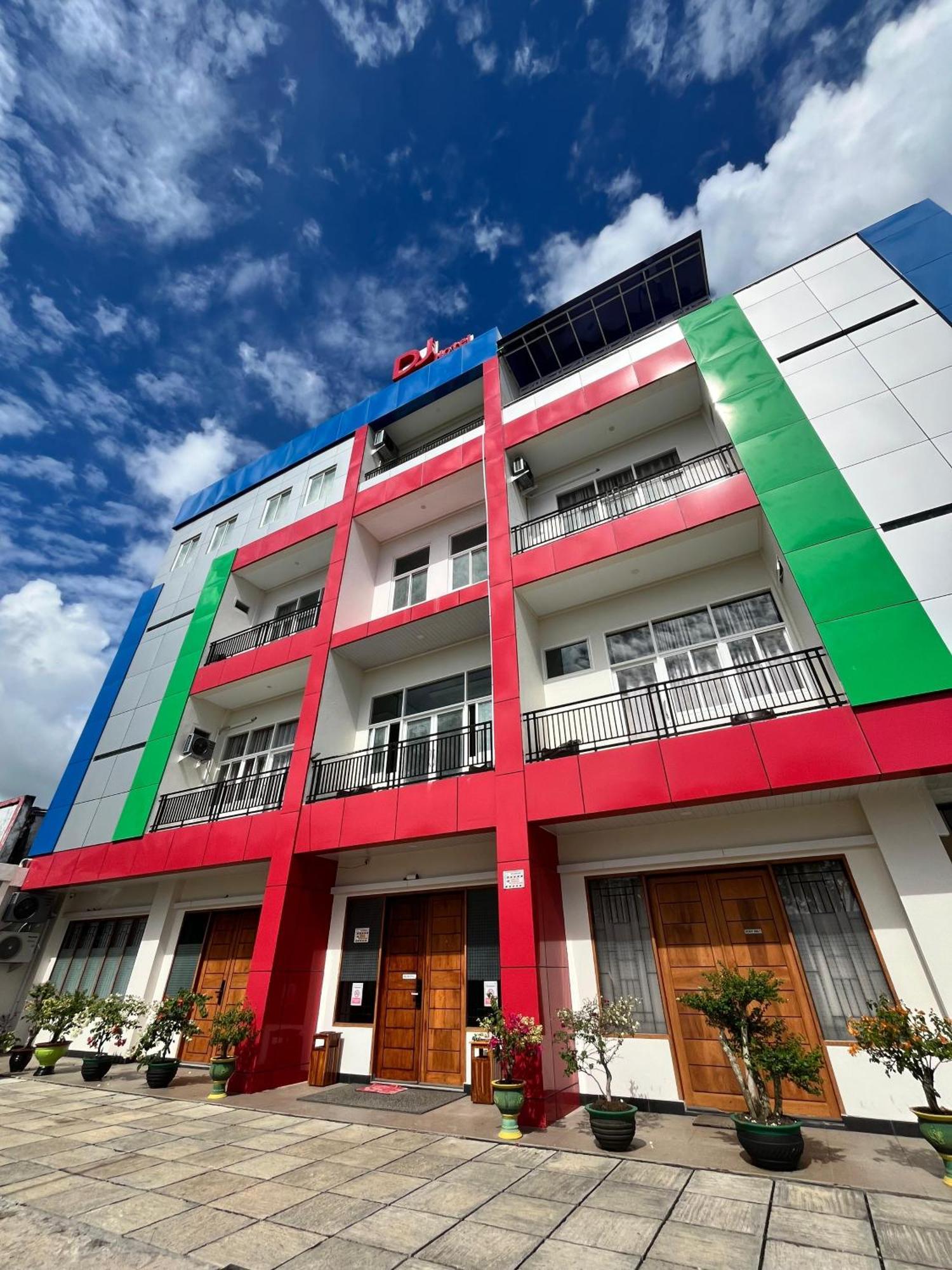 Dj Hotel Raha ภายนอก รูปภาพ